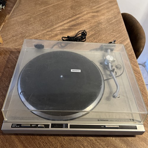 Pioneer 200 turntable - pioneer,