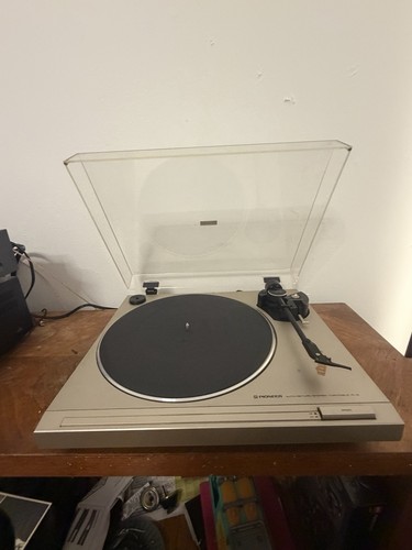 Pioneer stereo turntable - pioneer,